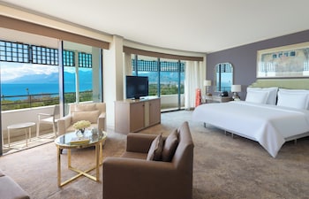 Junior Suite, 1 King Bed, Sea View