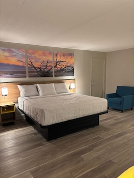 Suite, 1 King Bed, Non Smoking