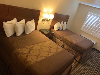 Standard Room, 2 Queen Beds