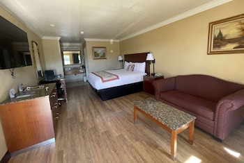 Room, 1 King Bed, Non Smoking