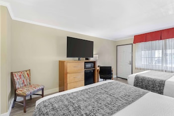 Standard Room, 2 Queen Beds, Non Smoking, Refrigerator & Microwave