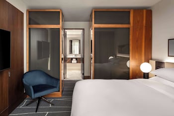 Suite, 1 Bedroom, Corner