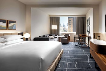Deluxe Room, 1 King Bed (High Floor)