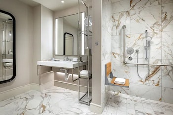 Room, 1 King Bed, Accessible (Roll-in Shower)