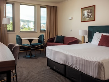 King Room - Mountain View