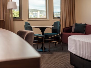 King Room - Mountain View