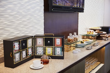 Executive Floor Deluxe Triple Room, No Smoking (Higher Floor, Breakfast & Executive Lounge Access)