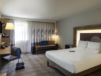 Superior Room, 1 Queen Bed (Premium)