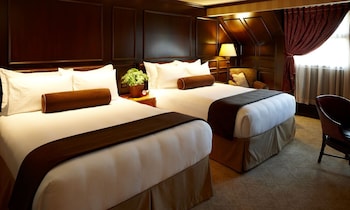 Signature 2 Queen Room