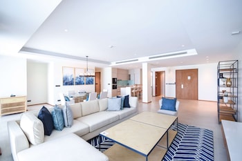2Bedroom Pool Suite Lagoon View