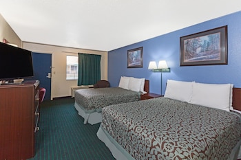 Double Room, Smoking