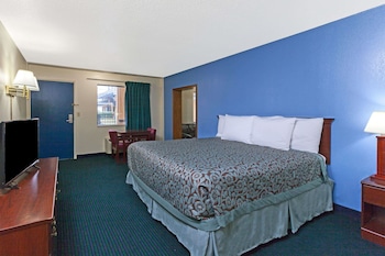 Double Room, Smoking