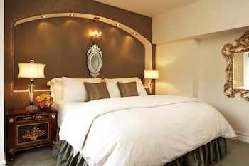 Luxury Two Bedroom Suite