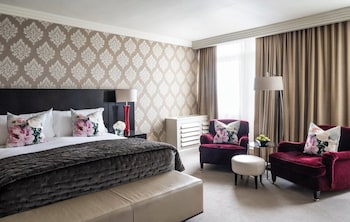 Deluxe Room, 1 King Bed