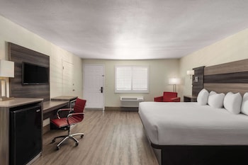 Deluxe Room, 1 King Bed, Non Smoking