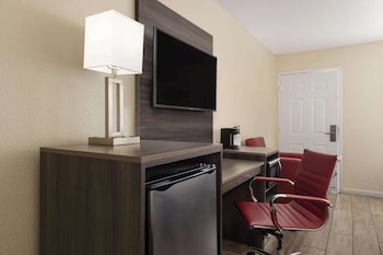 Room, 2 Queen Beds, Non Smoking
