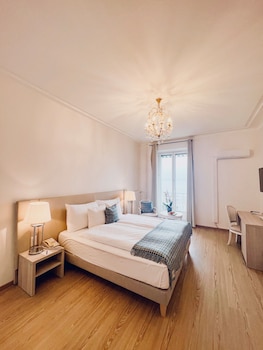 Deluxe Double Room, Balcony, Lake View