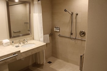 Room, 2 Queen Beds (Mobility Accessible, Roll-In Shower)