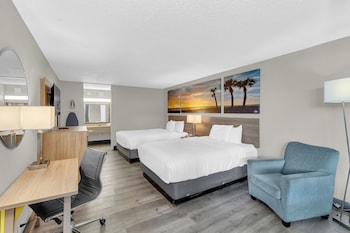 2 Queen Beds, First Floor, Dog Friendly, Non-Smoking