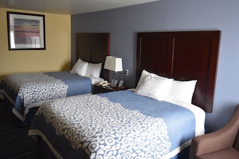 Room, 2 Queen Beds, Accessible, Non Smoking (Mobility Accessible)