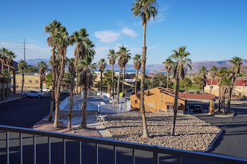 Signature Room, 2 Queen Beds, Non Smoking, Lake View
