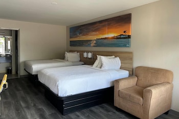 Deluxe Room, 2 Queen Beds, Non Smoking