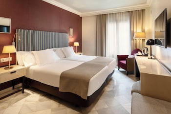 Vincci room with parking