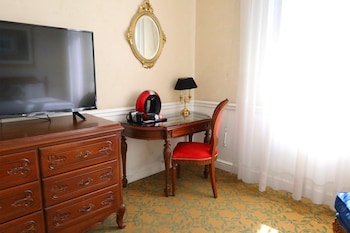 Deluxe Room, 1 King Bed