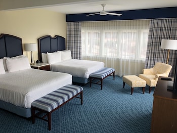 Superior Room, 2 Queen Beds, Ocean View (Grande Ocean View Queen/ Queen)