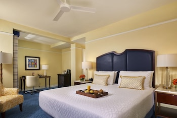 Standard Room, 1 King Bed (Colonial King)