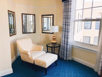 Superior Room, 1 King Bed, Ocean View (Grande Ocean View King)