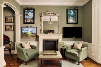 Grosvenor Suite