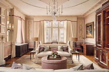 Sutherland Suite