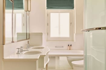 Connaught Suite