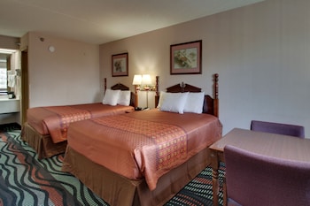 Deluxe Double Queen Bed Non-Smoking (Elevator Accessible)