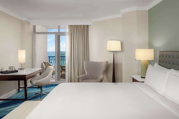 Room, 1 King Bed (Palmbeach Club)