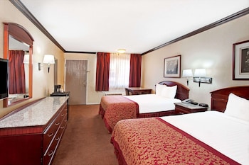 Standard Room, 2 Queen Beds