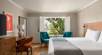 Room, 1 King Bed (Marco Polo)