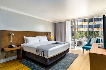 Room, 1 King Bed (Trendy)