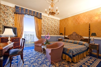 Double or Twin Room, Private Bathroom, Lake View