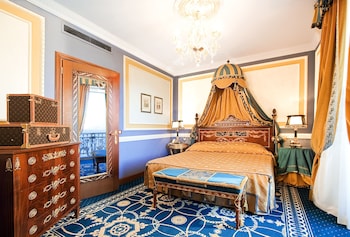 Royal Suite, 1 Bedroom, Lake View