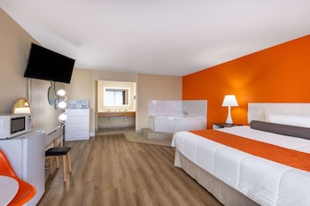 Suite, 1 King Bed, Non Smoking, Jetted Tub
