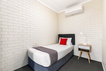 Standard Room, Multiple Beds, Non Smoking (Upgrade)
