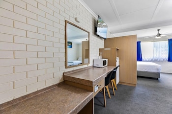 Standard Room, Multiple Beds, Non Smoking (Upgrade)