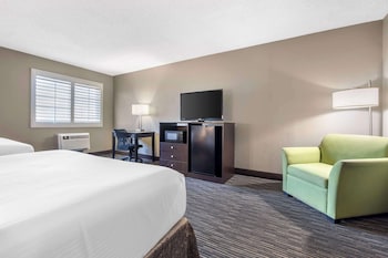 Suite, Multiple Beds, Non Smoking, Refrigerator & Microwave (Separate Living Room;with Sofabed)