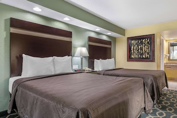 Standard Room, 2 Queen Beds, Non Smoking