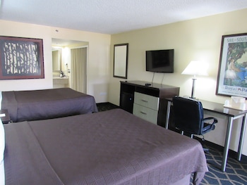 Standard Room, 2 Queen Beds, Non Smoking