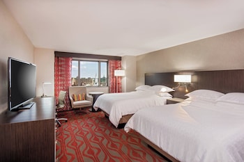 Club Room, 2 Queen Beds