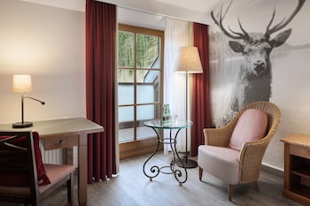Comfort Room, 1 King Bed, Garden View