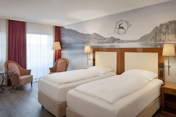 Comfort Room, 2 Twin Beds, Garden View